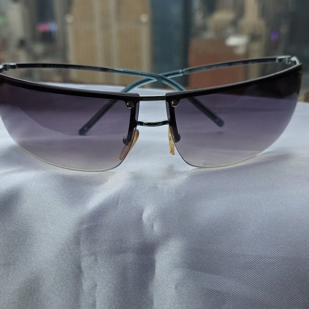 Gucci Rimless Sunglasses with Gradient Lenses - Picture 5 of 14